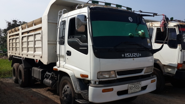 ขายด่วนISUZU DECA 195 สองเพลาดั้มสภาพพร้อมใช้โทร 0811838154  0801515451