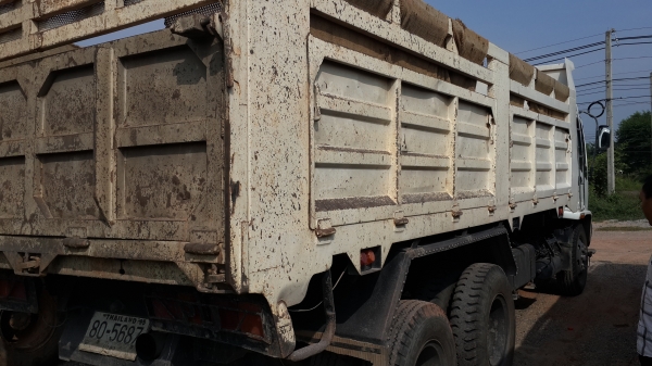 ขายด่วนISUZU DECA 195 สองเพลาดั้มสภาพพร้อมใช้โทร 0811838154  0801515451