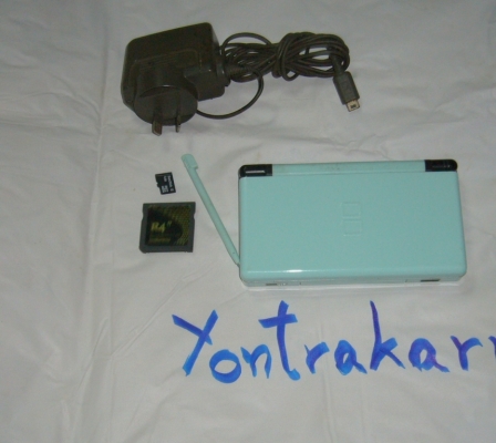 ขายเกมเครื่อง  nds lite 600 บาท (ตามสภาพ)