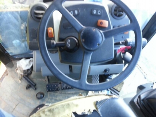 รถตัก CAT 422E  ตักหน้า , ขุดหลัง.   สนใจติดต่อ 081 - 6079515