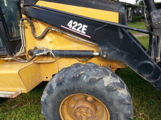 รถตัก CAT 422E  ตักหน้า , ขุดหลัง.   สนใจติดต่อ 081 - 6079515