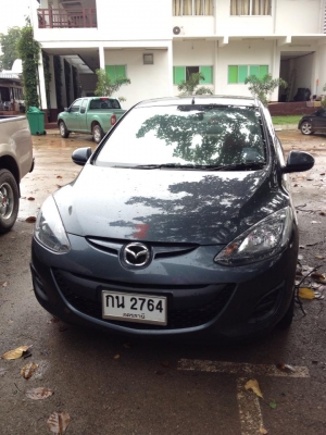 ขายดาวน์ mazda2 มาสด้าสอง สี่ประตู สีเทา