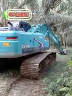 ขายดาว์น  แบคโฮ KOBELCO  ติดไลท์สำหรับหัวกระแทก