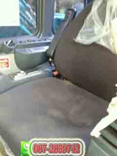 ขายดาว์น  แบคโฮ KOBELCO  ติดไลท์สำหรับหัวกระแทก