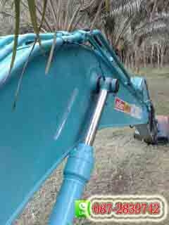 ขายดาว์น  แบคโฮ KOBELCO  ติดไลท์สำหรับหัวกระแทก