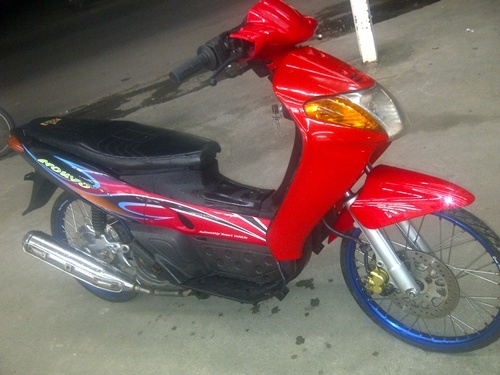 ขาย นูโวตัวเก่า สีแดงสภาพแว้นๆๆราคา 8500 บาท เข้ามาดูกันก่อน