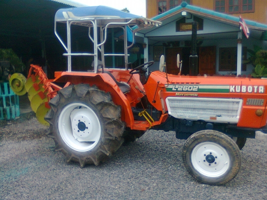 คูโบต้า L2602  พร้อมผานบุกเบิก สภาพพร้อมใช้งาน