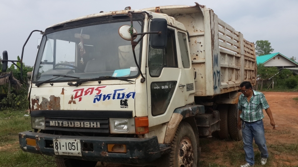 ขายด่วนไอ้หลงเบรคใหญ่สองเพลาดั้ม MISUBISHI FN527MTD0554 ราคาถูกๆรีบจองโทร 0843923995 0811838154