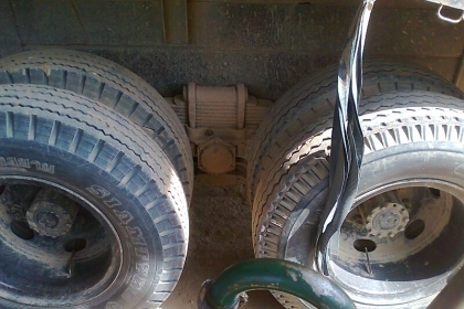 ขายด่วน..รถสิบล้อ สองเพลาดั้ม HINO FD 3HHA เครื่องฮีโน่ HO7D  195 แรงม้า เก๋งสวย ภายในสวย มีแอร์ มียางสวยทุกเส้น มีทะเบียนครบ สิบล้อแรง รุ่นประหยัด