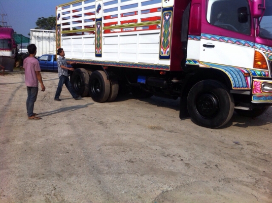 HINO เมกก้า เครื่อง 320 ปี 2003 2 เพลา ดัมพ์เกษตร HINO เมกก้า เครื่อง 320 ปี 2003 2 เพลา ดัมพ์เกษตร