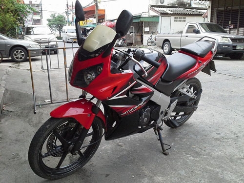 CBR 150 สตาร์ทมือ ล้อแม็กซ์ สีแดง ดำ เครื่องเดิมๆ ชุดสีสด เอกสารครบ ขับกลับบ้านได้เลย CBR 150 สตาร์ทมือ ล้อแม็กซ์ สีแดง ดำ เครื่องเดิมๆ ชุดสีสด เอกสารครบ ขับกลับบ้านได้เลย