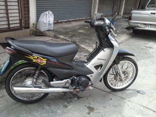 ขายด่วน wave z ubox ปี 49 สีเทา ดำ รถสวยมาก เดิมๆ ตั้งขายได้เลย ชุดสีสวย เครื่องแน่น ไม่หลวม ไม่มีควัน เอกสารครบถ้วน ขายด่วน wave z ubox ปี 49 สีเทา ดำ รถสวยมาก เดิมๆ ตั้งขายได้เลย ชุดสีสวย เครื่องแน่น ไม่หลวม ไม่มีควัน เอกสารครบถ้วน