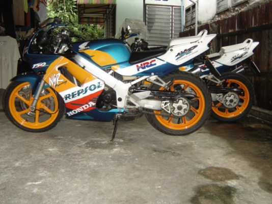 NSR 150 SP PROARM ขายด่วน  สวยมากครับ ทำสีใหม่ ทั้ง คัน เครื่องดีเยี่ยม อยูที่ กทม ไปรษณีย์ ยานนาวา ตรงข้ามปั้มเชลล์ สนจัยติดต่อ คุณ.แจ็ค โทร .0808051985 กทม ราคาต่อรองได้ครับ
