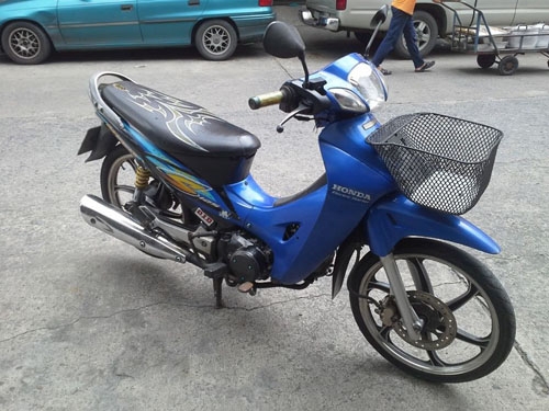 wave 125 s ปี 46 ล้อแม็ก สีน้ำเงิน เครื่องเดิมแน่น ชุดสีสวย เอกสารชุดโอนครบ(รถป้ายเหลือง) wave 125 s ปี 46 ล้อแม็ก สีน้ำเงิน เครื่องเดิมแน่น ชุดสีสวย เอกสารชุดโอนครบ(รถป้ายเหลือง)