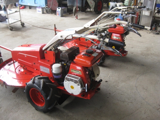 ขายรถตัดหญ้าSRD-820และ SRD-700RA พร้อมใช้งาน ขายรถตัดหญ้าSRD-820และ SRD-700RA พร้อมใช้งาน