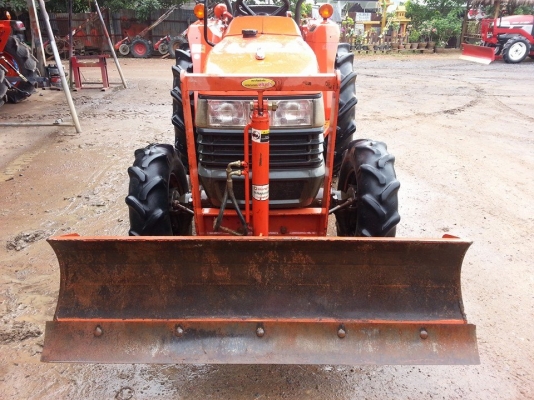 คูโบต้า L3408 4 WD 2 เพลา ใบมีดตราช้าง ทำงาน 1227 ชั่วโมงเดิมๆทุกชิ้นครับ