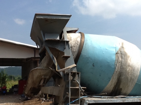 ขายครับโม่ 7 คิว ปั้มโซ่ใช้งานดี กำลังยกลงจะต่อเครนครับทุนน้อยครับขายที่ 85000 บาทครับ ขายครับโม่ 7 คิว ปั้มโซ่ใช้งานดี กำลังยกลงจะต่อเครนครับทุนน้อยครับขายที่ 85000 บาทครับ