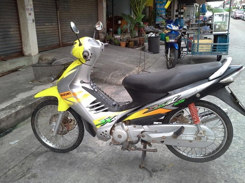 Suzuki best ดิสก์หน้า ปี 48 รถบ้าน เดิมๆ เครื่องแน่น ชุดสีสวย เอกสารครบ ราคาถูกมากๆ