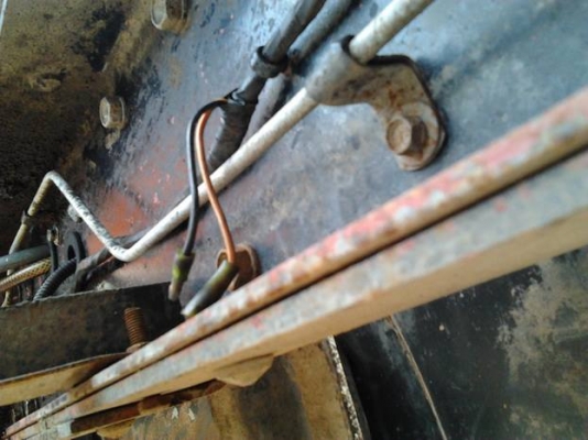 **300,000 บ.ต่อรอง**ขาย หัวคัสซี 6ล้อหัวยาว คัสซีใหญ่ สภาพสวยเดิมบาง ISUZU HTR 114 เครื่อง6BD1 165HPแห้งจัดฟิตจริง ไม่มีเยิ้ม ช่วงล่างแน่นเฟืองท้ายJCM คัสซีสวยใหญ่ถึงปลาย ไม่มีผุ มีบวมซับใน นิดๆหน่อยๆบางจุด (ตามรูป) ยาง900ขอบ20 สภาพดี หัวบางเดิมภายในสวยคอ