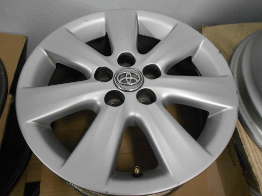 ขายล้อแม็กเปล่า Toyota Altis ขอบ 15(5/100) สภาพดี 1 ชุด/ใส่-ถ่วงฟรีค่ะ