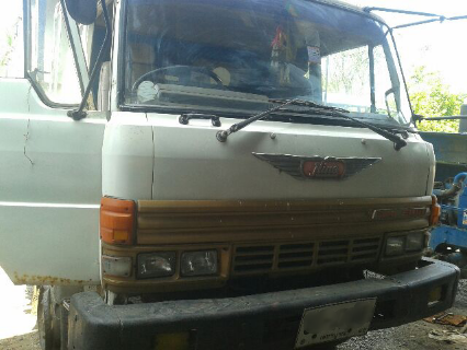 ขายรถบรรทุกสิบล้อดั๊มพ์ Hino F18 เครื่องเดิม HO7C เกียร์เดิม สโลด์เดิม 2 เพลาด.เหล็ก ยางเต็มรถวิ่งอ้อยอยู่