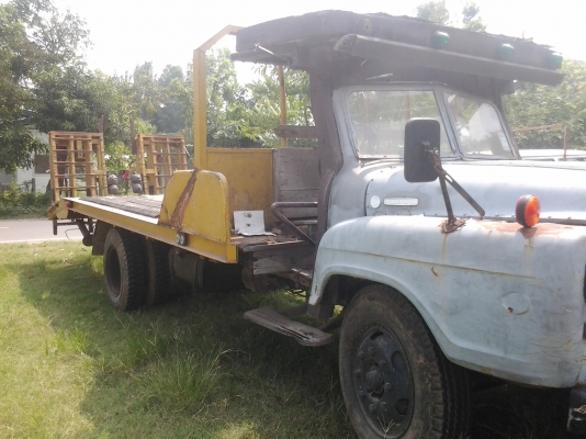 รถเทเลอร์ไว้ขนรถเกียวข้าวหกล้อแครื่อง 6BB 145 แรง รถเทเลอร์ไว้ขนรถเกียวข้าวหกล้อแครื่อง 6BB 145 แรง