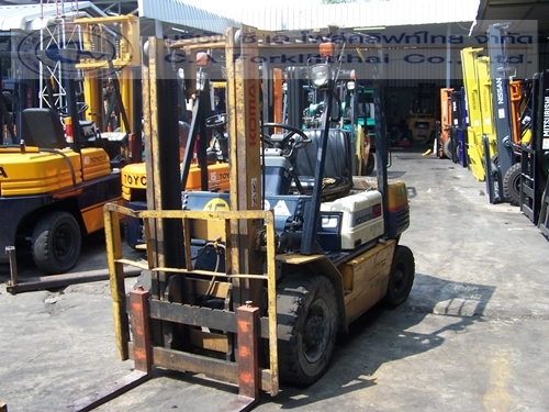 ขาย รถโฟล์คลิฟท์ KOMATSU รุ่น FD25-11