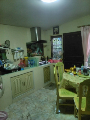 ต้องการขายบ้านแฝดพร้อเฟอร์นิเจอร์และแอร์3ตัวอยู่ที่หมู่บ้านพฤษา153ห้องนอน2ห้องน้ำสนใจติดต่อด่วนเนื้อที่35ตรางวา