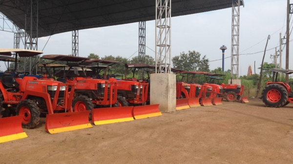 ขายรถไถและรถเกษตร มือสอง ทุกชนิด สภาพสวย ราคาโดนใจ ผู้ซื้อและ มีให้ท่านได้เลือกหลากหายยีห้อ !!