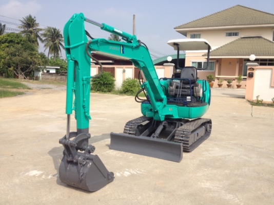 รถขุด แบคโฮล KOMATSU PC35R-8 ทำสีใหม่ นำเข้า มือสองจากญี่ปุ่นแท้ๆ