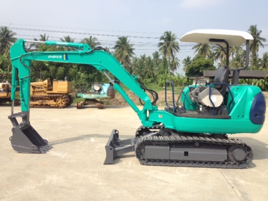 รถขุด แบคโฮล KOMATSU PC35R-8 ทำสีใหม่ นำเข้า มือสองจากญี่ปุ่นแท้ๆ