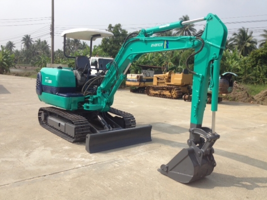 รถขุด แบคโฮล KOMATSU PC35R-8 ทำสีใหม่ นำเข้า มือสองจากญี่ปุ่นแท้ๆ