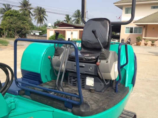 รถขุด แบคโฮล KOMATSU PC35R-8 ทำสีใหม่ นำเข้า มือสองจากญี่ปุ่นแท้ๆ