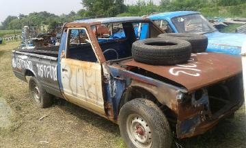 ขายเหมา รถกระบะ 3คัน และ หัวรถ 6ล้อ 2หัว ในราคา 110000 บาท