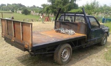 ขายเหมา รถกระบะ 3คัน และ หัวรถ 6ล้อ 2หัว ในราคา 110000 บาท