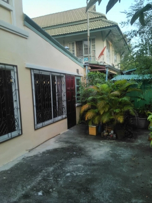 ต้องการขายบ้านแฝดพร้อเฟอร์นิเจอร์และแอร์3ตัวอยู่ที่หมู่บ้านพฤษา153ห้องนอน2ห้องน้ำสนใจติดต่อด่วนเนื้อที่35ตรางวา ต้องการขายบ้านแฝดพร้อเฟอร์นิเจอร์และแอร์3ตัวอยู่ที่หมู่บ้านพฤษา153ห้องนอน2ห้องน้ำสนใจติดต่อด่วนเนื้อที่35ตรางวา