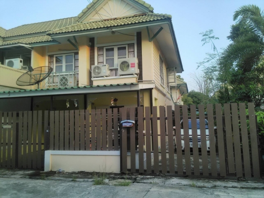 ต้องการขายบ้านแฝดพร้อเฟอร์นิเจอร์และแอร์3ตัวอยู่ที่หมู่บ้านพฤษา153ห้องนอน2ห้องน้ำสนใจติดต่อด่วนเนื้อที่35ตรางวา ต้องการขายบ้านแฝดพร้อเฟอร์นิเจอร์และแอร์3ตัวอยู่ที่หมู่บ้านพฤษา153ห้องนอน2ห้องน้ำสนใจติดต่อด่วนเนื้อที่35ตรางวา