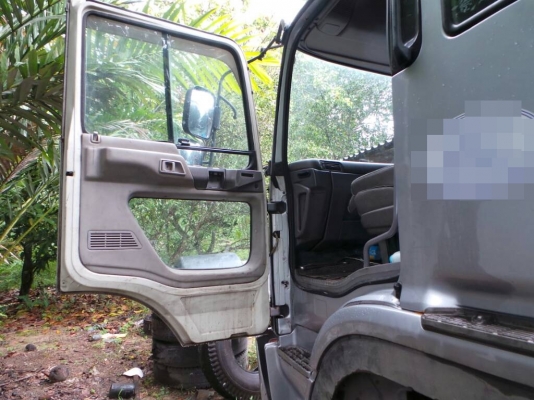 HINO PROFIA  ติดต่อปารวี  โทร 0839686255