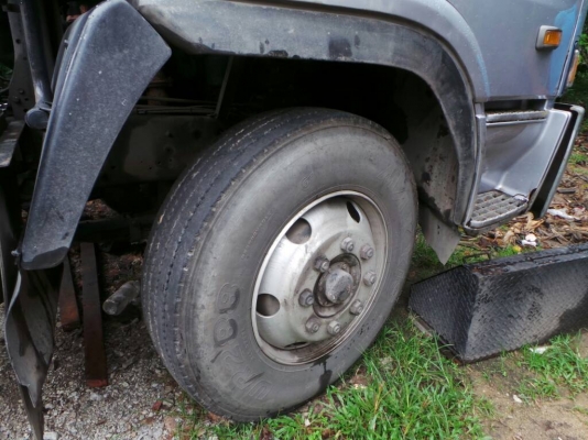 HINO PROFIA  ติดต่อปารวี  โทร 0839686255