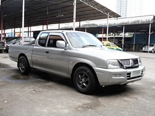 MITSUBISHI STRADA MEGACAB GLX 2.8 MT ปี 2003 รถบ้านแท้พร้อมใช้ จัดไฟแนนซ์ได้ค่ะ T.086-527-9533