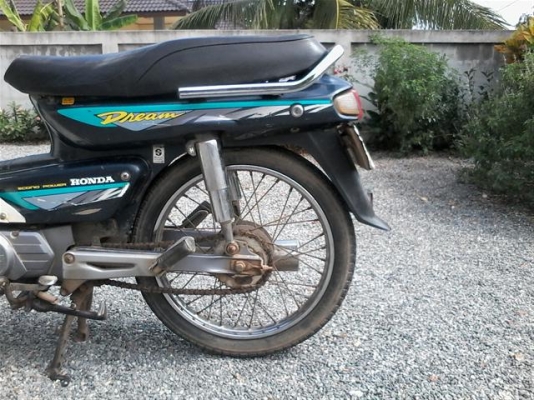 ขายดรีมทูทะเบียนเต็มพร้อมโอนเครื่องดีอะไหร่เดิม รถพร้อมใช้ ขาย 9000 บาท