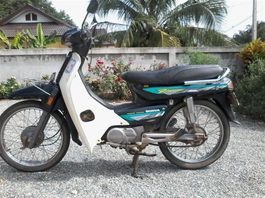 ขายดรีมทูทะเบียนเต็มพร้อมโอนเครื่องดีอะไหร่เดิม รถพร้อมใช้ ขาย 9000 บาท