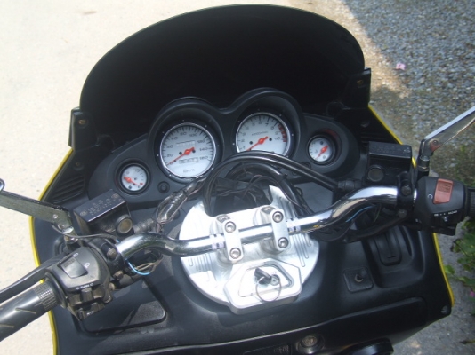 ขาย FORZA 250 ปี2003 ABS เครื่องดี ขี่สนุก สีสวยสภาพดี