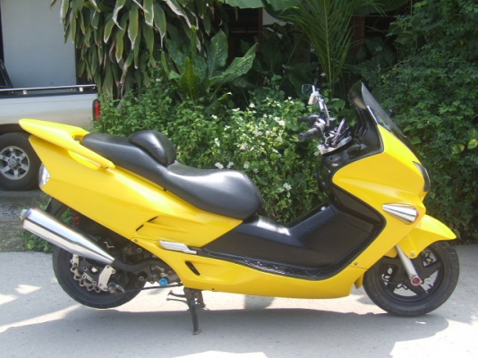 ขาย FORZA 250 ปี2003 ABS เครื่องดี ขี่สนุก สีสวยสภาพดี