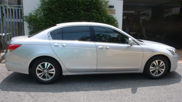 Honda Accord 2.0 E (G8) ปี'08 สภาพเดิมทั้งคัน ไมล์น้อย มาขอลองขับก่อนได้ครับ ยินดี Honda Accord 2.0 E (G8) ปี'08 สภาพเดิมทั้งคัน ไมล์น้อย มาขอลองขับก่อนได้ครับ ยินดี