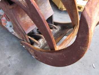 ขาย- ตัวคีบไม้ หมุนได้ สำหรับรถขุด แบคโฮ PC 120-200 เส้นผ่าศูนย์กลาง 1.2 ม.