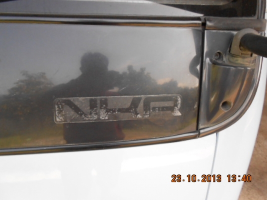 ขาย Isuzu NKR ดั้มเล็กต่อใหม่ เครื่องดี แซทซีสวย เอกสารพร้อมโอน