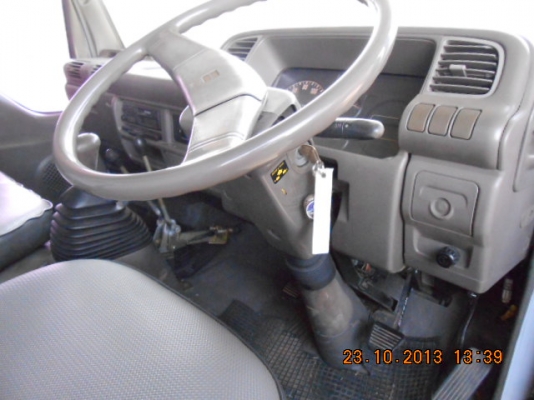 ขาย Isuzu NKR ดั้มเล็กต่อใหม่ เครื่องดี แซทซีสวย เอกสารพร้อมโอน