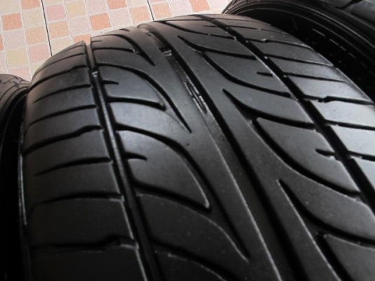ขายยาง DUNLOP LM703---215-55-17---ปี12 (1ชุด)