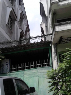 ขาย อาคารพานิชณ์ย่าน วัดเลา สองคูหา